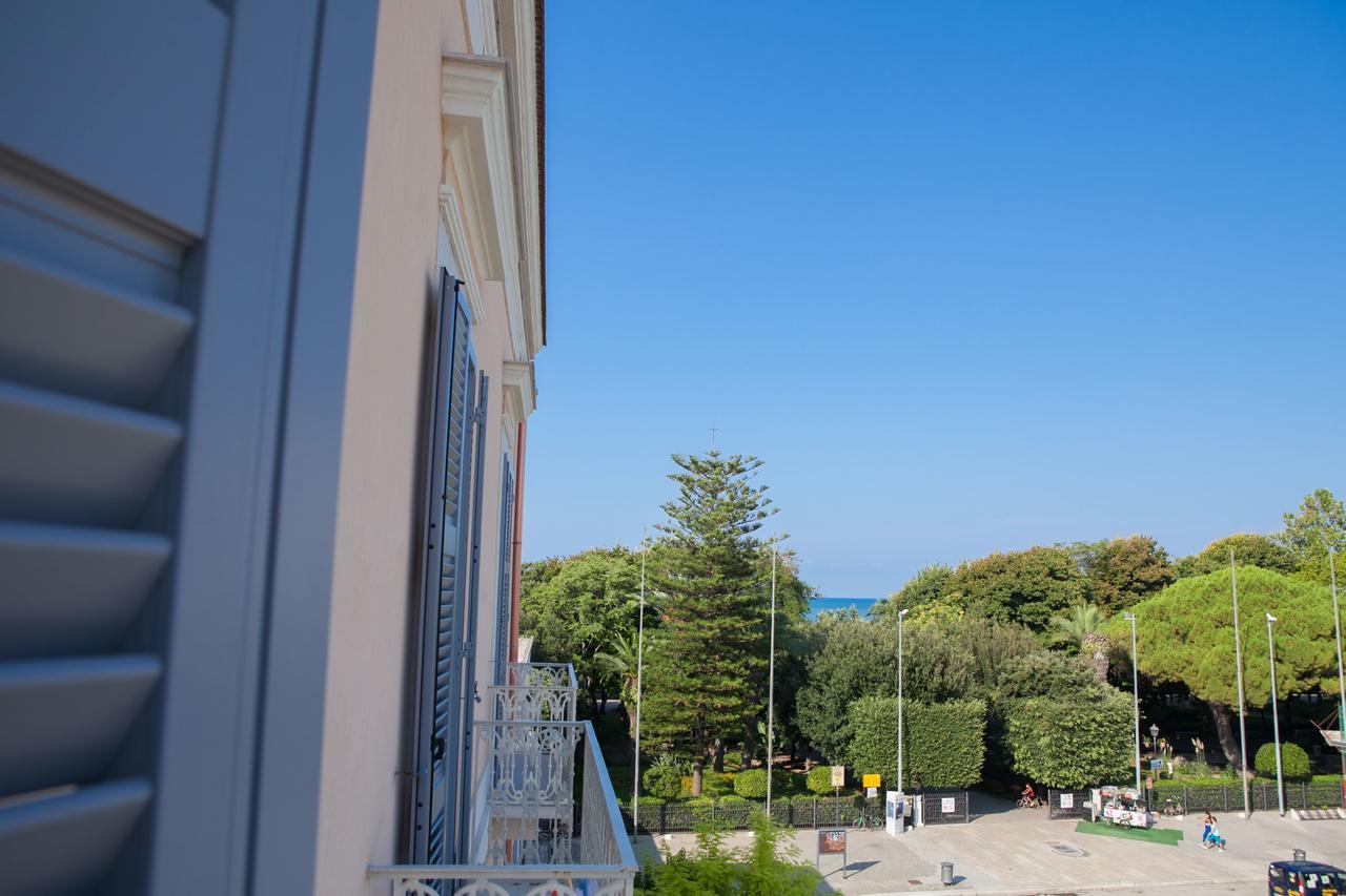 Albergo Lucy Trani Δωμάτιο φωτογραφία