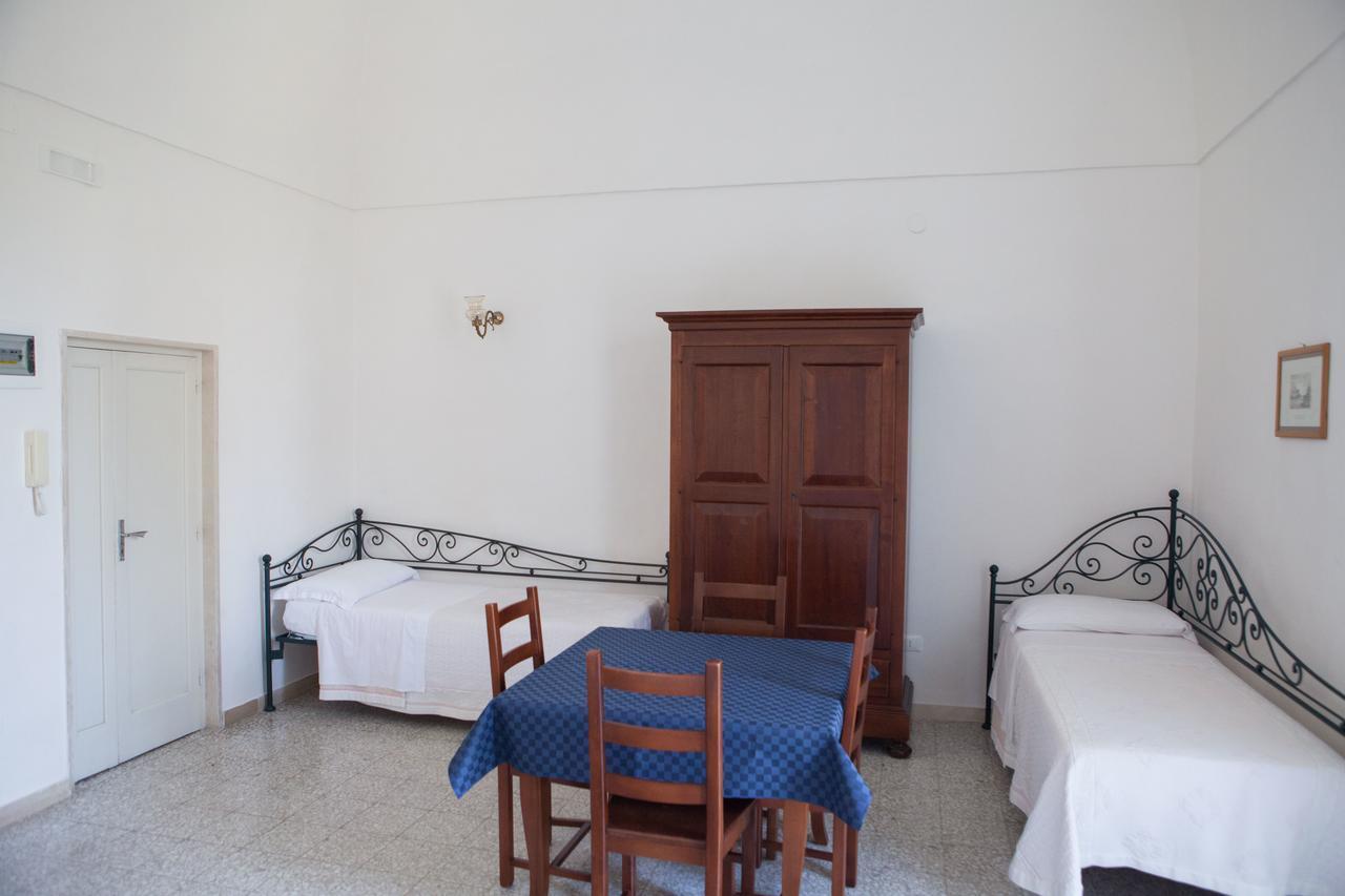 Albergo Lucy Trani Εξωτερικό φωτογραφία