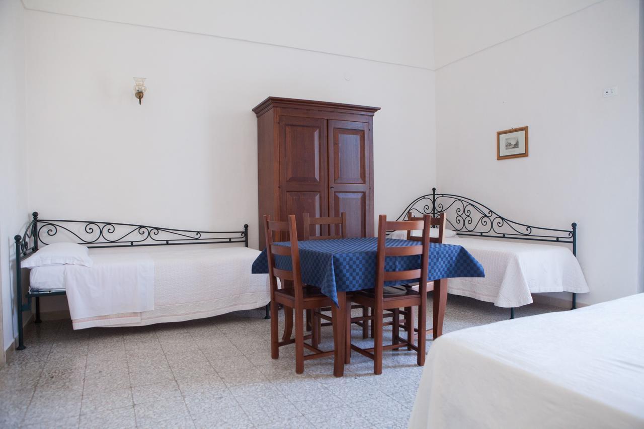 Albergo Lucy Trani Εξωτερικό φωτογραφία