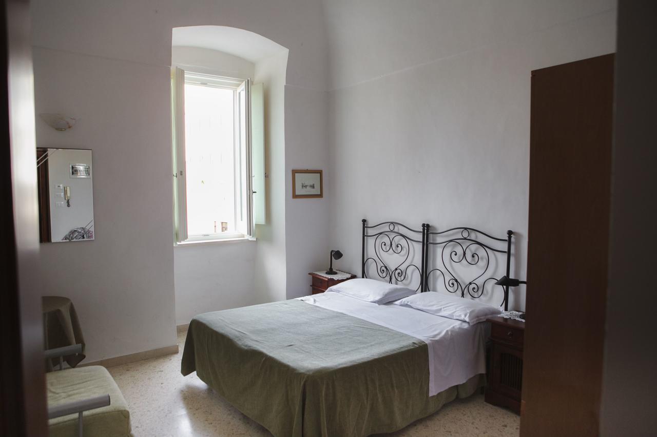 Albergo Lucy Trani Εξωτερικό φωτογραφία
