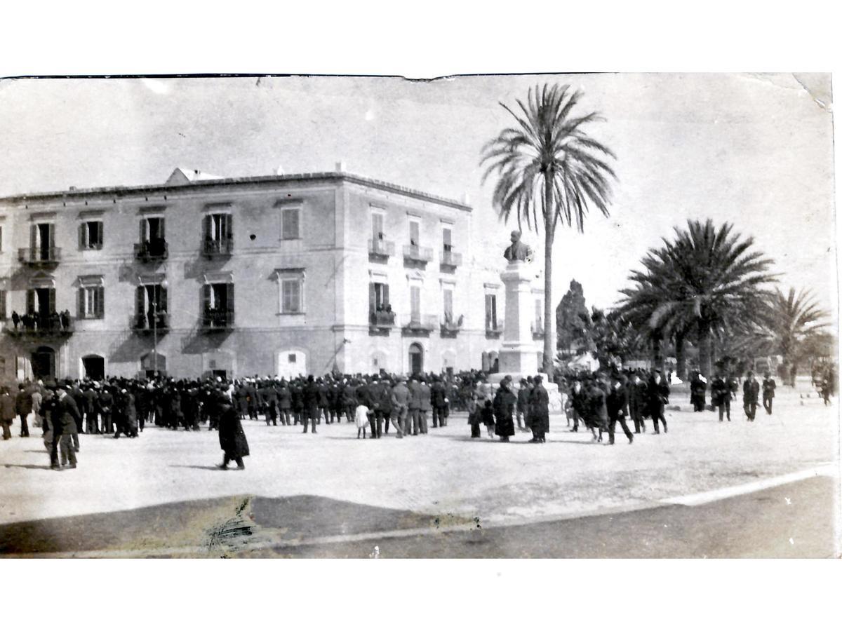 Albergo Lucy Trani Εξωτερικό φωτογραφία